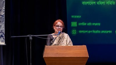 লাকি ইনাম
