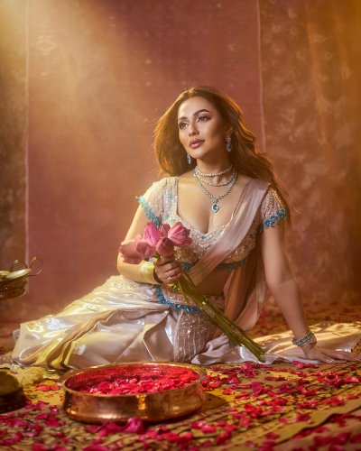 নুসরাত ফারিয়া