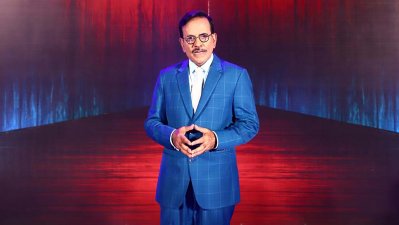 ইত্যাদি উপস্থাপনায় এখনও হানিফ সংকেতের উপস্থিতি