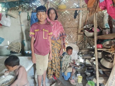 কোনও কোনও পরিবারের শিশুদের শুধু ভাত খেতে দেখা গেছে