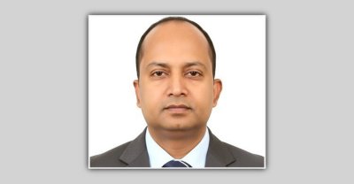 মাগুরার নতুন ডিসিকে এয়ার অ্যাম্বুলেন্সে ঢাকায় পাঠানো হলো