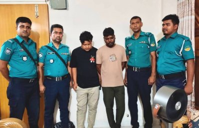 ইয়াবা উদ্ধারে গিয়ে বাসায় মিললো ৫৮ লাখ টাকা