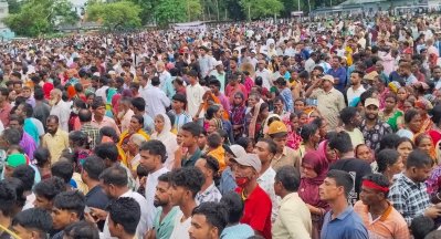 বৃষ্টিকে সঙ্গী করে মৌলভীবাজারে প্রধানমন্ত্রী, জনতার ঢল