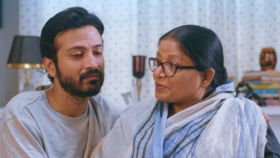 নাটকের দৃশ্যে ডলি জহুর ও ইয়াশ রোহান