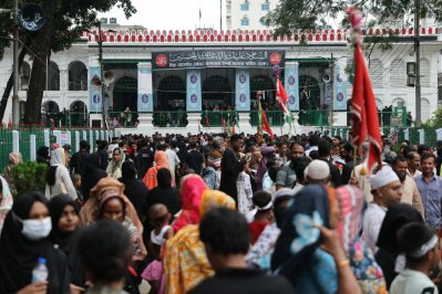 মানুষের ঢল