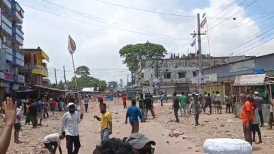উপজেলার কালীকচ্ছ ইউনিয়নের সূর্যকান্দি ও ধর্মতীর্থ গ্রামের লোকজনের মধ্যে এ সংঘর্ষ হয়