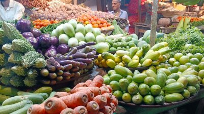 সবজির দাম মোটামুটি হাতের নাগালে। ছবি: বাংলা ট্রিবিউন
