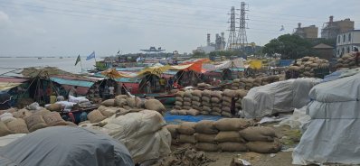 ব্রাহ্মণবাড়িয়ার আশুগঞ্জ ধানচালের হাটে এসে ধানের ন্যায্যমূল্য পাচ্ছেন না কৃষক ও ব্যাপারীরা