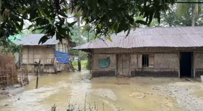 কমেছে পানি
