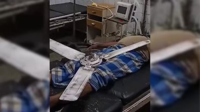 হাসপাতালের বেডে ফ্যান ভেঙে পড়লো পেটের ওপর, প্রাণ গেলো রোগীর