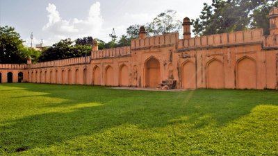 ধানমন্ডি ঈদগাহ মাঠ (ছবি: উইকিপিডিয়া)।