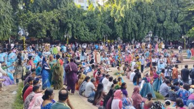 উদ্বোধনী অনুষ্ঠানে সংস্কৃতিপ্রেমী, শিল্পী, সাহিত্যিক, গণমাধ্যমকর্মীসহ বিভিন্ন স্তরের মানুষ উপস্থিত ছিলেন। ছবি: আসিক হাসান শুভ।