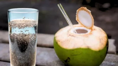 ডাবের পানি ও চিয়া-বীজের শরবত। ছবি: সংগৃহীত