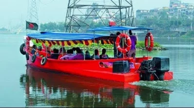 হাতিরঝিলে ওয়াটার বাস (ফাইল ছবি)