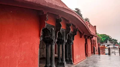 ইতিহাসের সাক্ষী সিংহীদালান। ছবি: সংগৃহীত