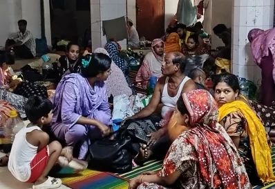 প্রতিদিন তিন থেকে চার ঘণ্টা লোডশেডিংয়ে রোগী ও স্বজনদের মারাত্মক কষ্ট হচ্ছে