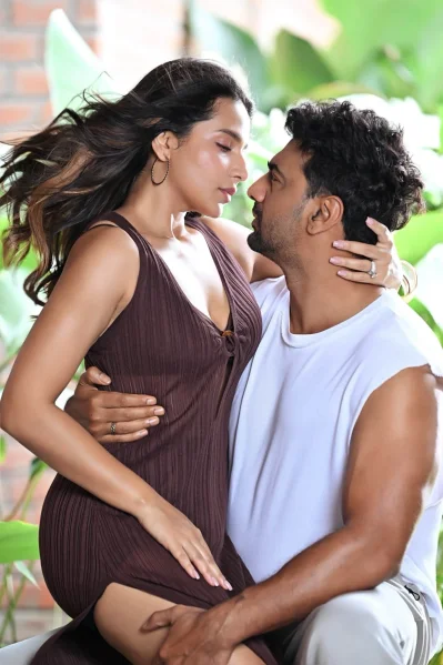 দেব এবং শুভশ্রী। ছবি: নায়িকার ফেসবুক থেকে