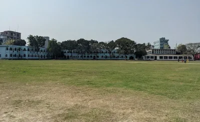 কলেজের খেলার মাঠ