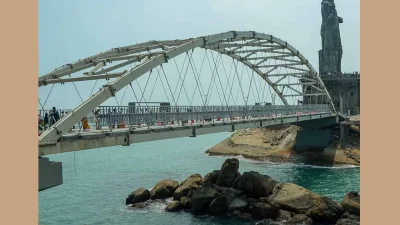 রাজগীরে কাচের সেতু (ছবি: সংগৃহীত)