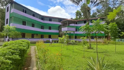 মানসম্মত রিসোর্টের সংখ্যা হাতেগোনা ১০ থেকে ১৫টি