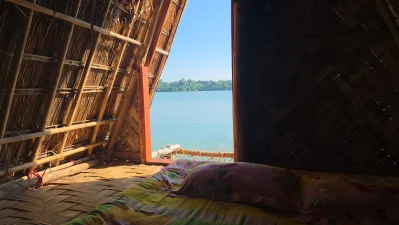 মেঘের রাজ্যে পর্যটনের হাওয়া