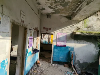 মিরপুর স্বাস্থ্য সেবাকেন্দ্রে ভাঙচুর। ছবি: বাংলা ট্রিবিউন