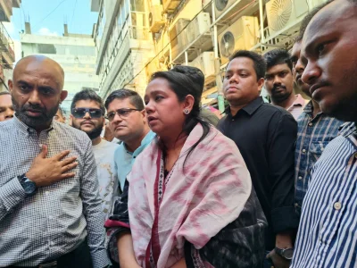ঘটনাস্থল পরিদর্শনের সংসদ সদস্য তুলি। ছবি: বাংলা ট্রিবিউন