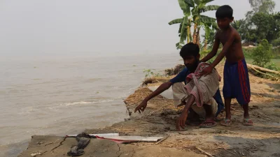 ভাঙনে সর্বস্ব হারানো মানুষের অভিযোগ, তারা সরকারি বা কোনও সংস্থার কাছ থেকে কোনও সহযোগিতা পাননি