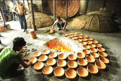 বসানো হচ্ছে দই