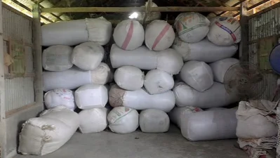 প্রতিদিনই উৎপাদন হয় অর্ধশত মণ মুড়ি