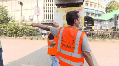 রাজধানীতে বাস নিয়ন্ত্রণে মালিকদের একজন