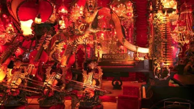 রয়েছে অদ্ভুত বাদ্যযন্ত্র, যা সয়ংক্রিয়ভাবে বাজে (ছবি: সংগৃহীত)