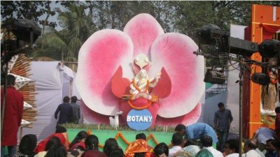 জ্ঞান ও বিদ্যার দেবী সরস্বতী আরাধনার দিন আজ