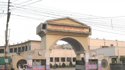কুষ্টিয়া জেনারেল হাসপাতালে চিকিৎসাধীন অবস্থায় ওই ব্যবসায়ীর মৃত্যু হয়