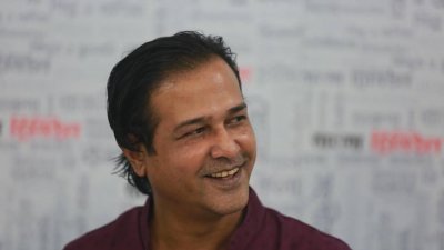 আসিফ আকবর