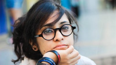 সংগীতশিল্পী সভ্যতা এবার কবি