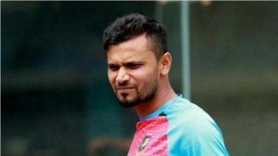 ওয়ানডে দলে জায়গা হয়নি মাশরাফির।