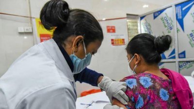 ফ্রন্টলাইন যোদ্ধাদের টিকার দাম বহন করবে ভারত সরকার