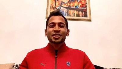 ভিডিও বার্তায় কথা বলছেন মুশফিক।