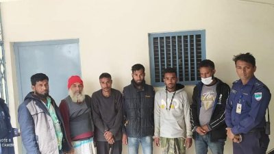 আন্তঃজেলা ছিনতাই চক্রের ৯ সদস্য গ্রেফতার