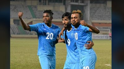 গোলের পর সতীর্থদের সঙ্গে বেলফোর্টের উল্লাস (২০ নম্বর জার্সি)-ফাইল ছবি।
