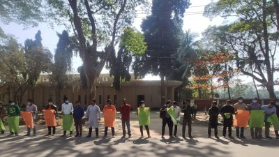 ‘আন্দোলনের ভয়ে ক্যাম্পাস খুলছে না রাবি প্রশাসন’