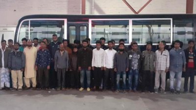 নদীতে জুয়ার আসর: বিপুল মাদকসহ লঞ্চ জব্দ, গ্রেফতার ৯৬