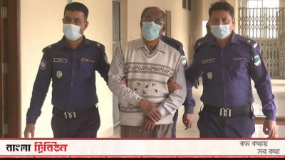 অর্থ আত্মসাৎ মামলায় কারাগারে নেওয়া হচ্ছে এসআই মোস্তফা হাওলাদারকে।