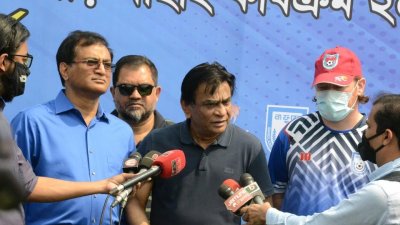 সংবাদ মাধ্যমে কথা বলেছেন বাফুফে সভাপতি কাজী সালাউদ্দিন।
