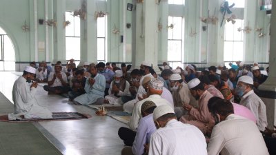 ইবি ছাত্র উপদেষ্টা স্মরণে দোয়া মাহফিল
