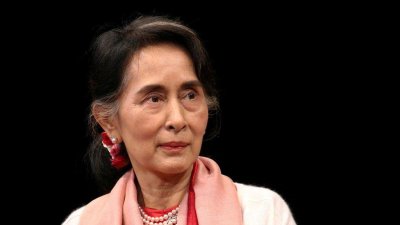 সু চির বিরুদ্ধে ঘুষ নেওয়ার অভিযোগ মিয়ানমার জান্তার