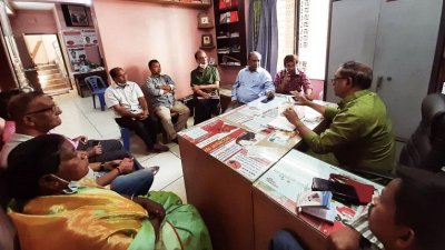 ‘খেতাব বাতিলের তৎপরতা সরকারের প্রতিহিংসা’