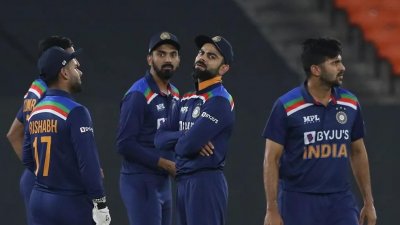 ক্যাচ মিসের ম্যাচও হারলো ভারত