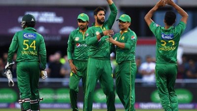 করোনায় আরেকবার শিরোনামে পাকিস্তানের ক্রিকেট